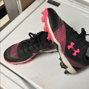 Under Armour kid’s  Black and Pink Soccer Cleats